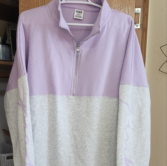 Pink sweatshirt - Picture 1 of 4